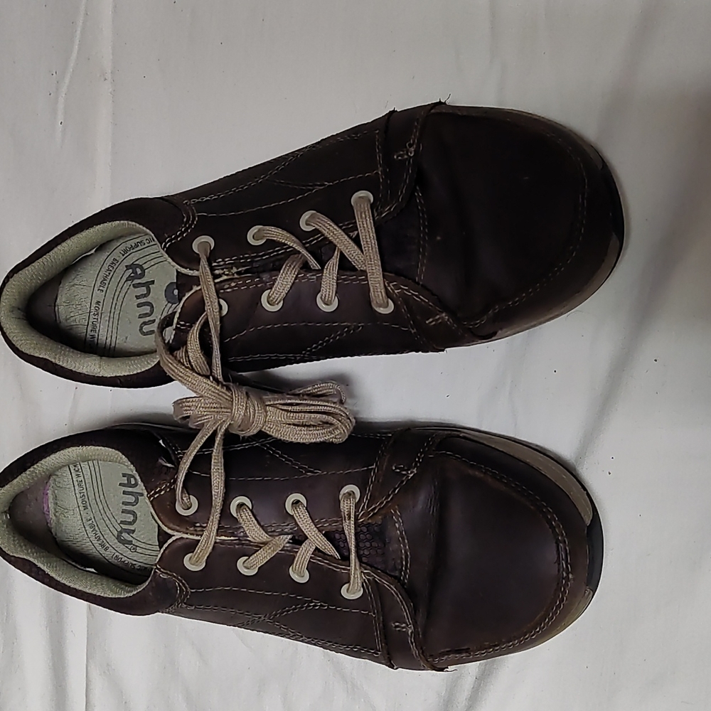 Anhu size 8 women's